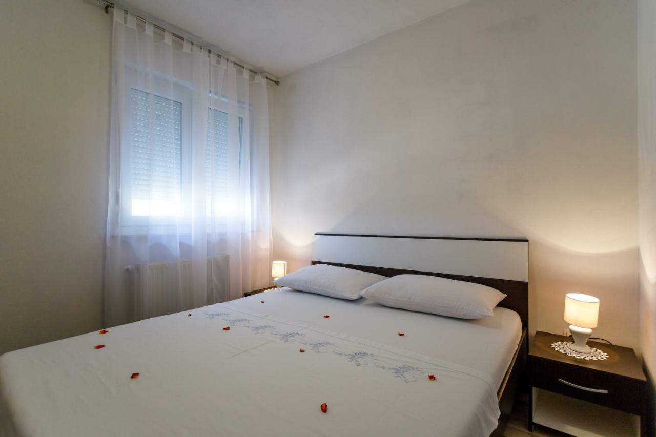 Apartman Dobrila Vrh  Экстерьер фото