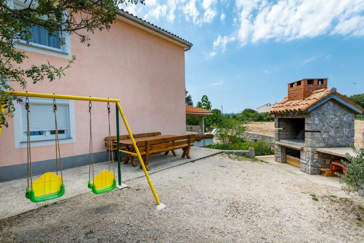 Apartman Dobrila Vrh  Экстерьер фото