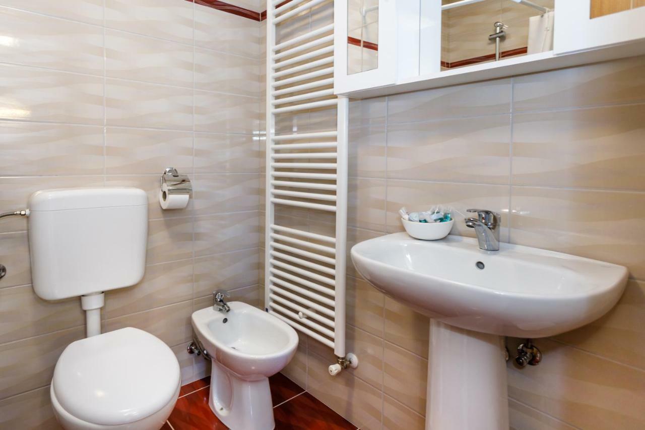 Apartman Dobrila Vrh  Экстерьер фото